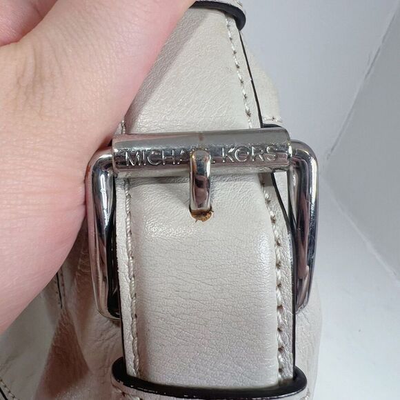Michael Kors Brookville Cream Hobo Bag Leather Shoulder Bag Purse - Picture 6 of 11